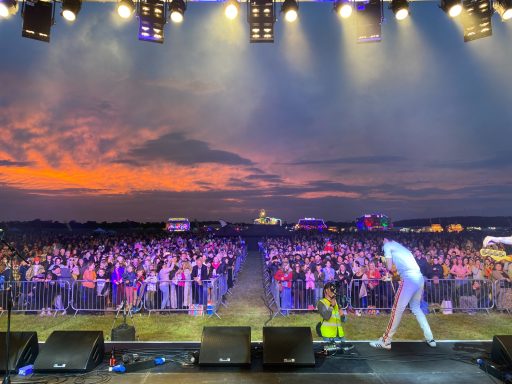 Flash Queen Tribute Band performing Fat Bottomed Girls 